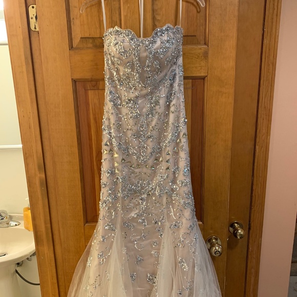 Jovani Dresses & Skirts - Jovani Prom/Formal Dress